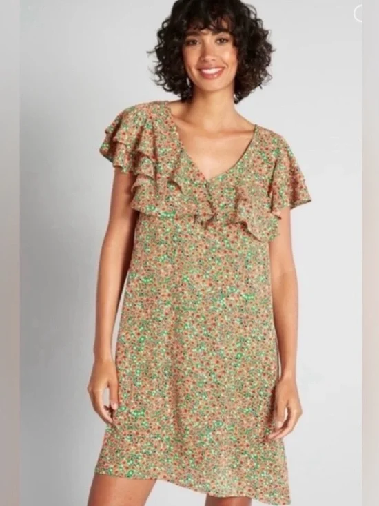 NWT Modcloth Molly Bracken Poised For Poppies Floral Ruffle Short Sleeve Dress - Picture 1 of 16